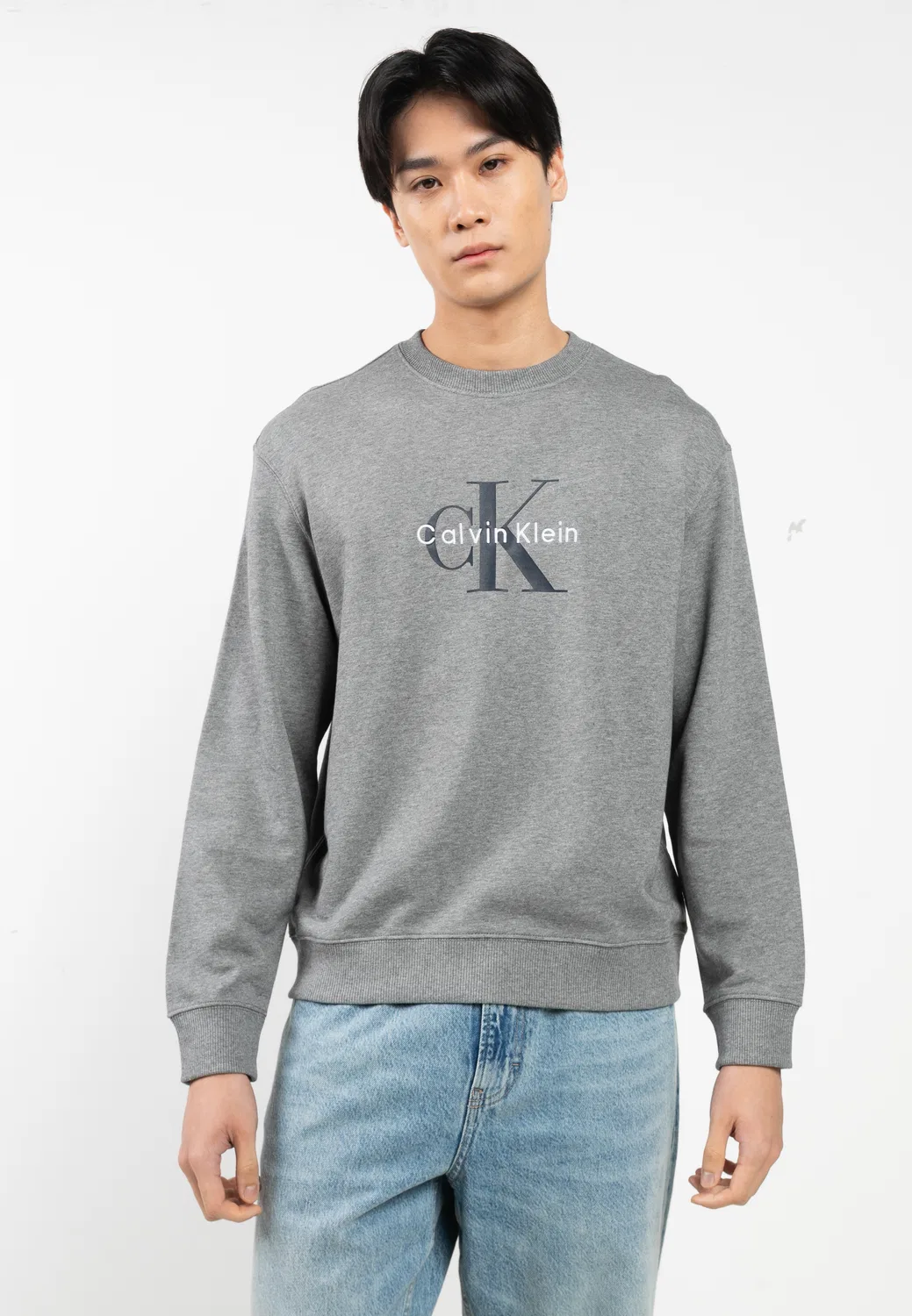Свитшот оверсайз, с монограммой Calvin Klein, серый