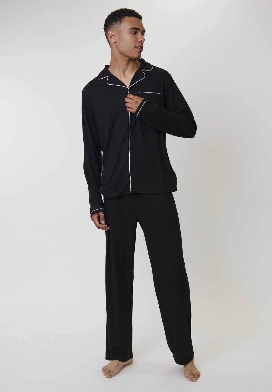 

Пижамный комплект Loungeable TRADITIONAL RIB SET, Black