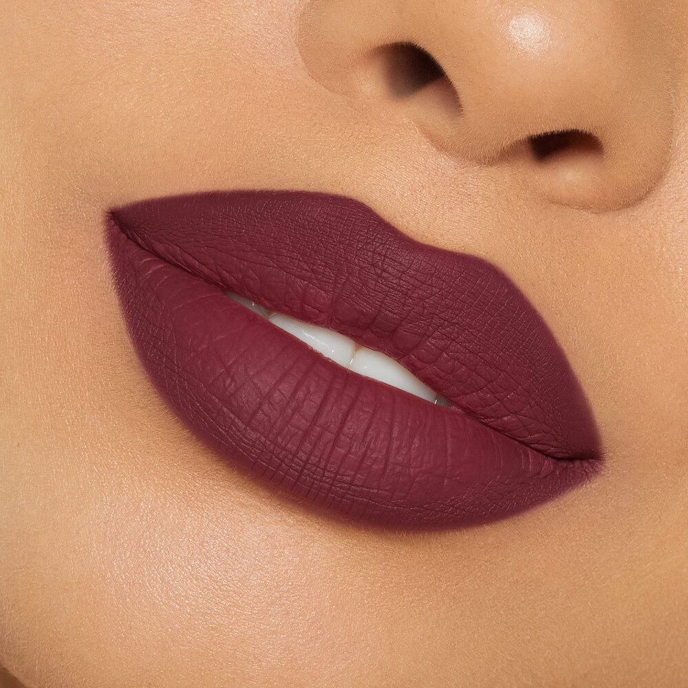 

Набор для губ Kylie Cosmetics Matte Lip Kit, plum berry/hollyberry