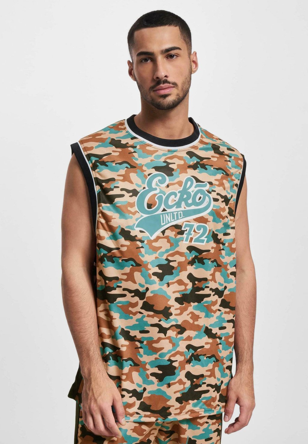 

Топ Basketball ecko unltd., цвет camouflage black green