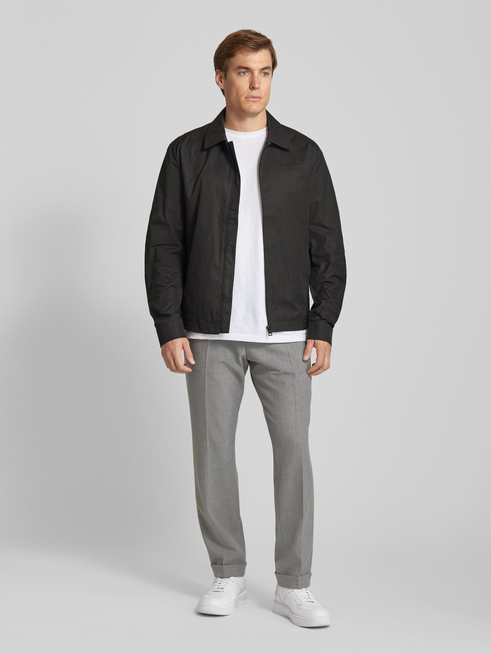 

Куртка-бомбер с пришитыми этикетками, модель 'WAXED CANVAS' Knowledge Cotton Apparel, хаки