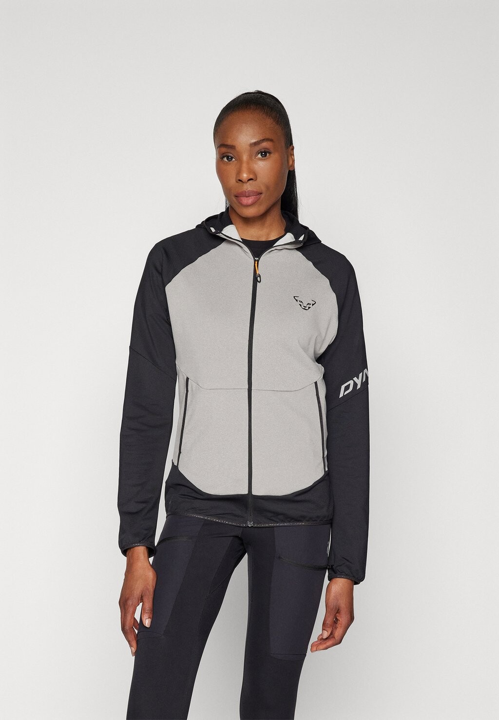 

Тренировочная куртка TRANSALPER LIGHT HOODY Dynafit, цвет schwarz