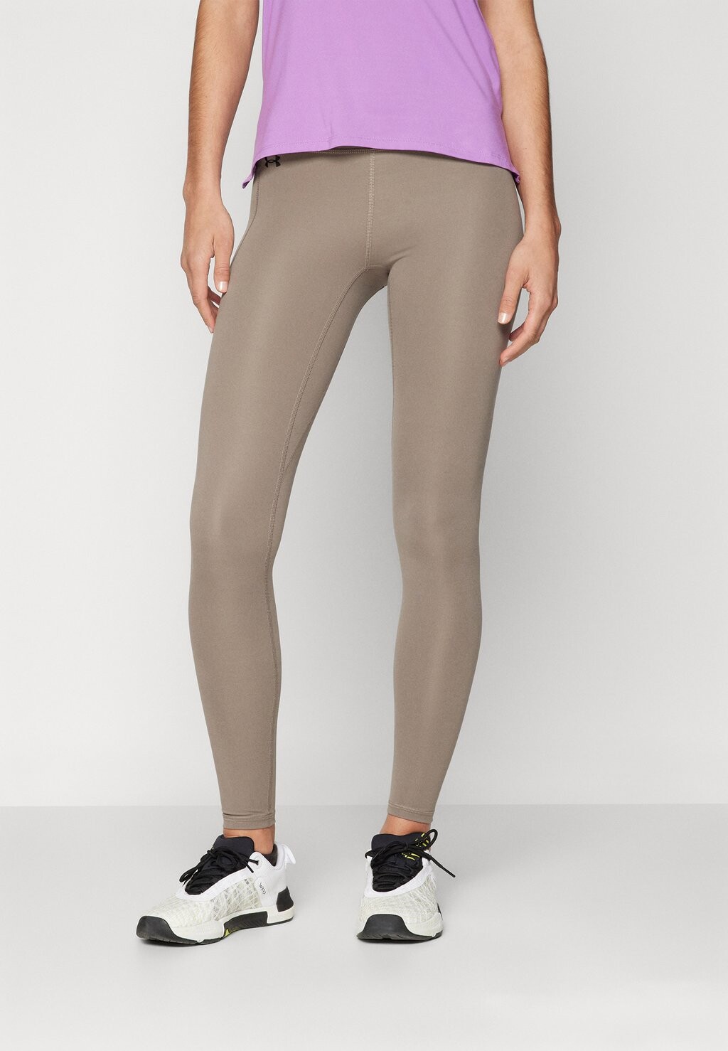 

Леггинсы Under Armour, цвет taupe dusk/black