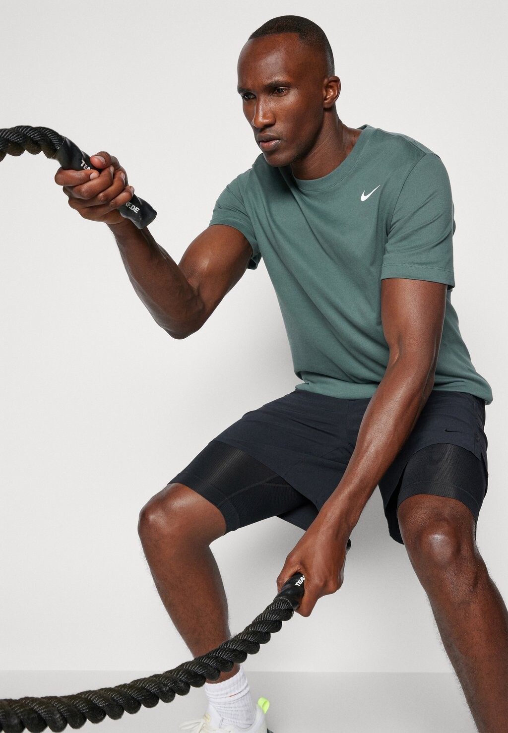 

Спортивная футболка TEE CREW SOLID Nike, темно-зеленый
