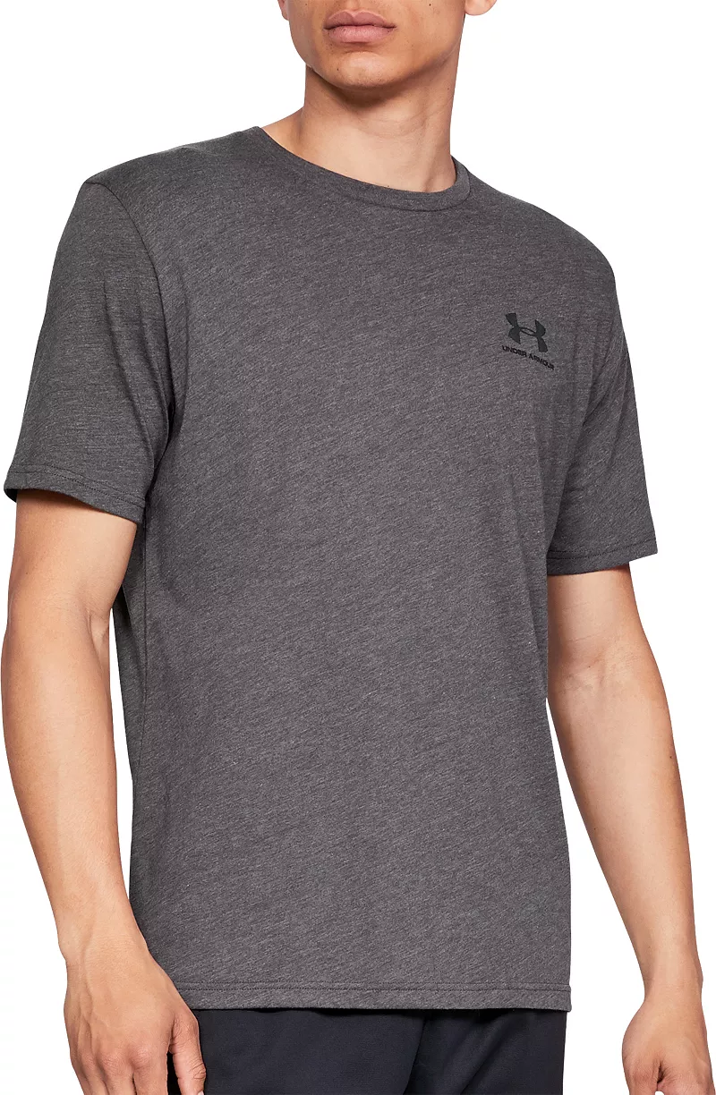 

Мужская футболка в спортивном стиле с рисунком на левой груди Under Armour, цвет Charcoal Medium Heather