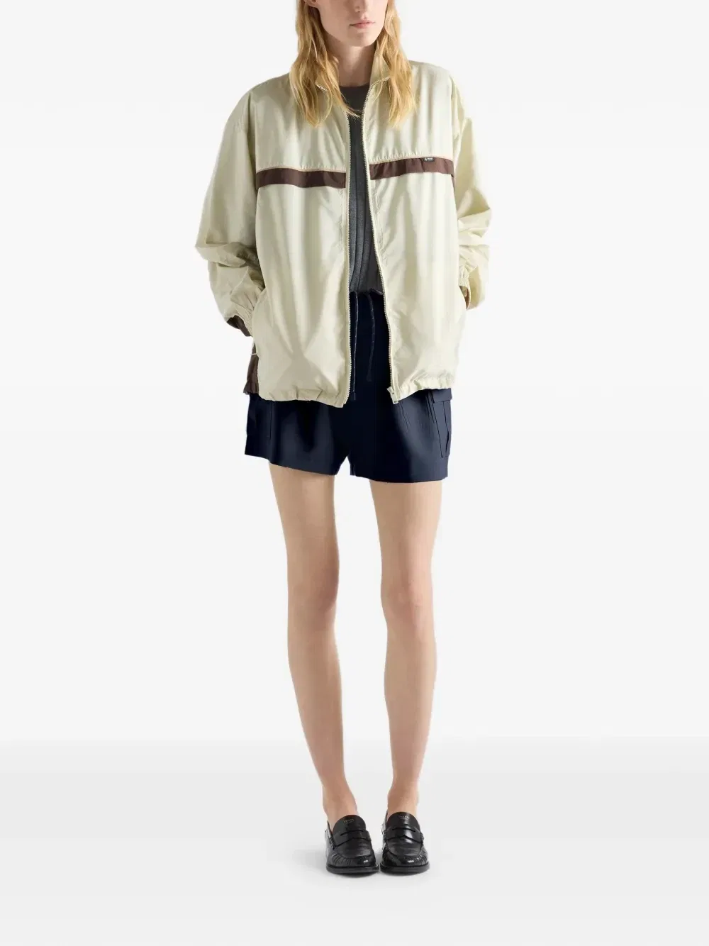 Легкая куртка из Re-Nylon Prada, бежевый — фото 2