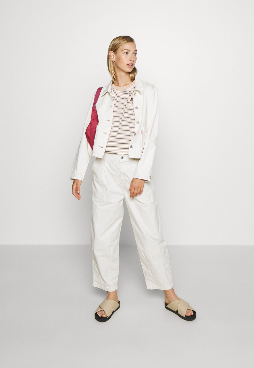 

Брюки UTILITY PLEATED BALLOON Levi's®, кремовый
