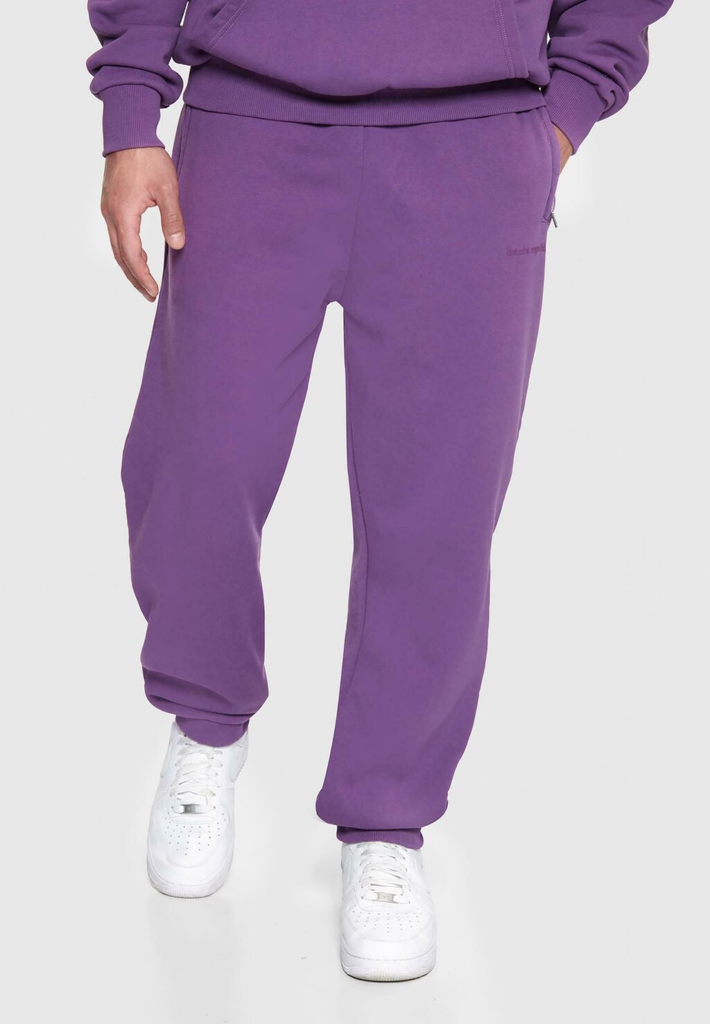

Брюки для бега BAZIX REPUBLIQ SUPER HEAVY BLANK JOGGER Dropsize, цвет washedpurple