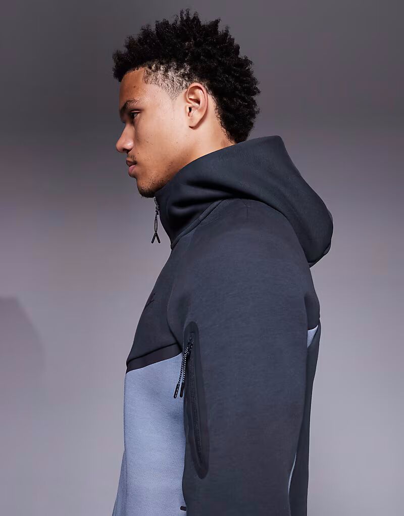 Толстовка с капюшоном Tech Fleece на молнии серого цвета Nike — фото 4