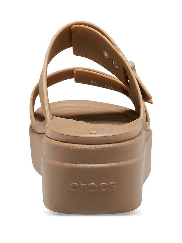 Мюли Crocs Brooklyn Buckle Low Wedge, хаки — фото 4