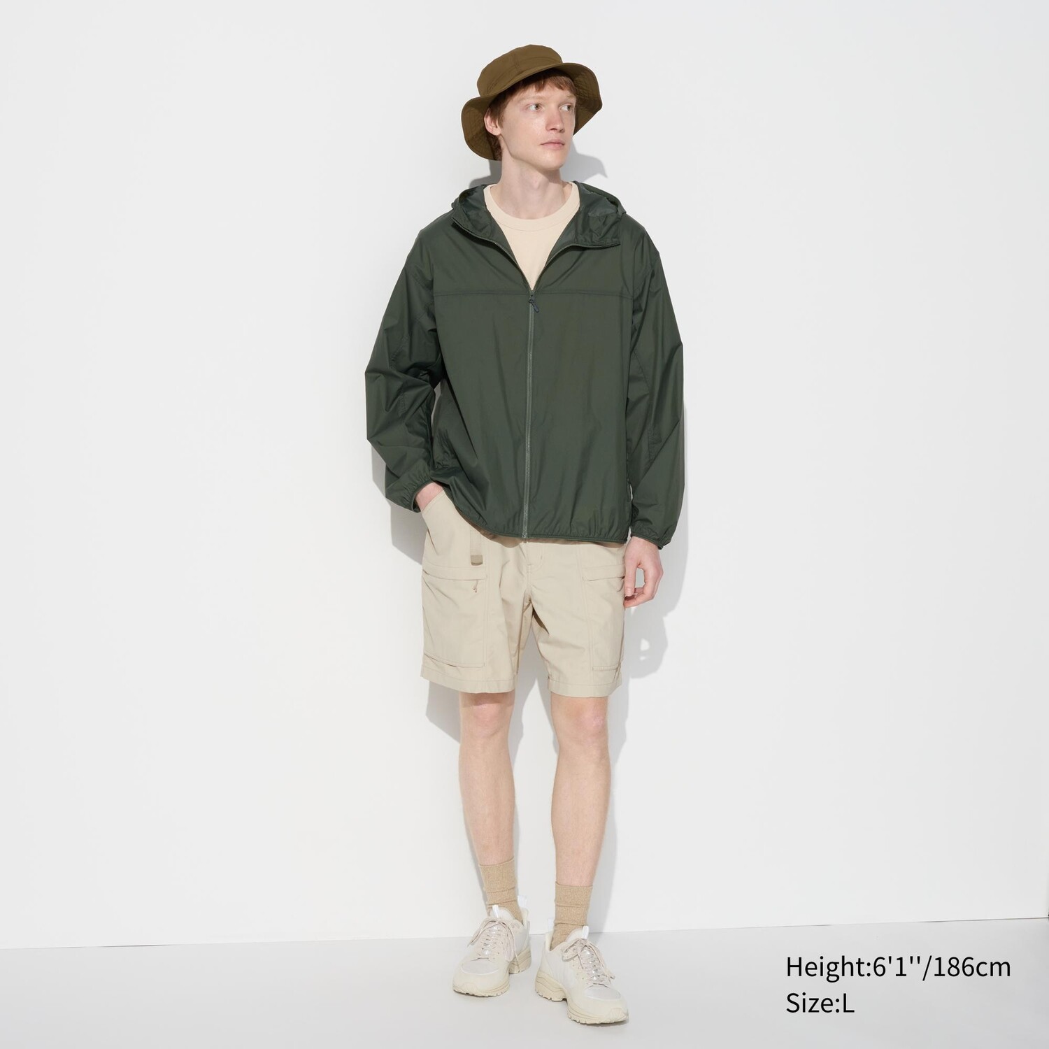 

Нейлоновые спортивные шорты UNIQLO, бежевый