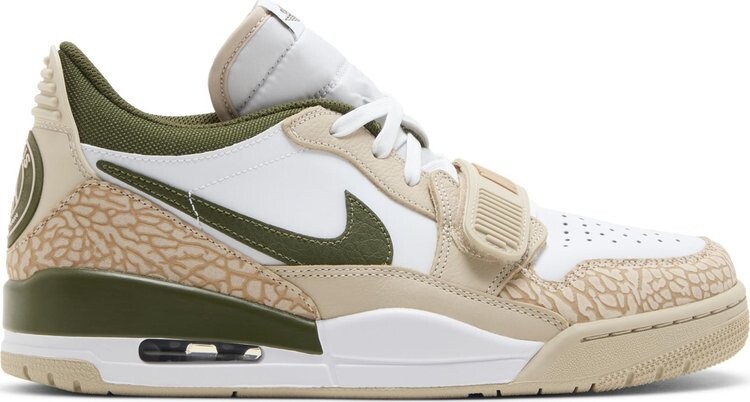 

Кроссовки Paris Saint-Germain x Jordan Legacy 312 Low 'Fourth Kit', белый