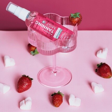BYROKKO Strawberry Tanning Mist Вода для постепенного автозагара для лица и тела 100 мл с гиалуроновой кислотой и витамином B — фото 2