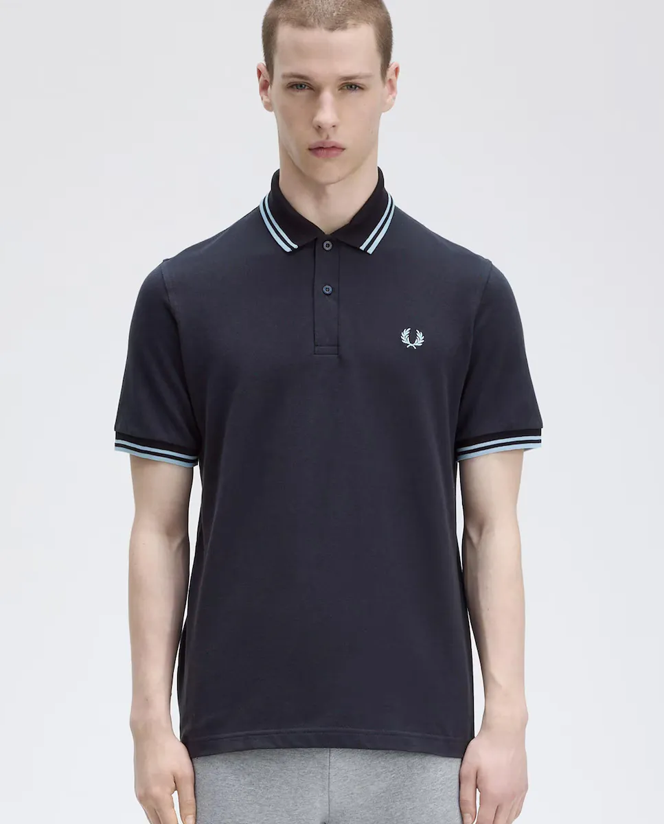 

Мужская рубашка-поло MADE IN ENGLAND из трикотажа пике с короткими рукавами Fred Perry, темно-синий