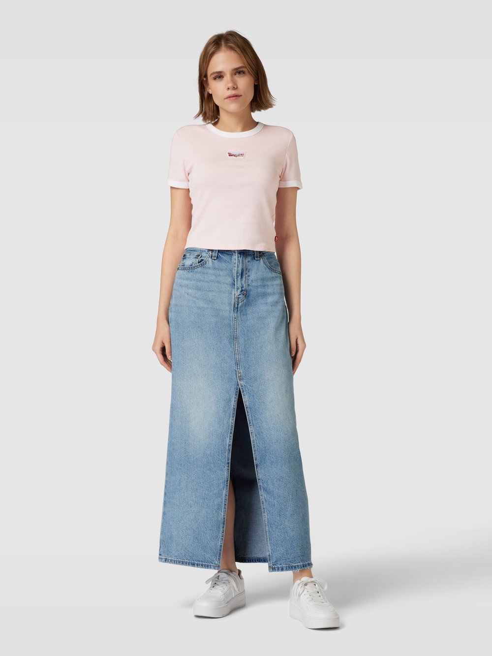 

Футболка с нашивкой-узором Levi's, розовый