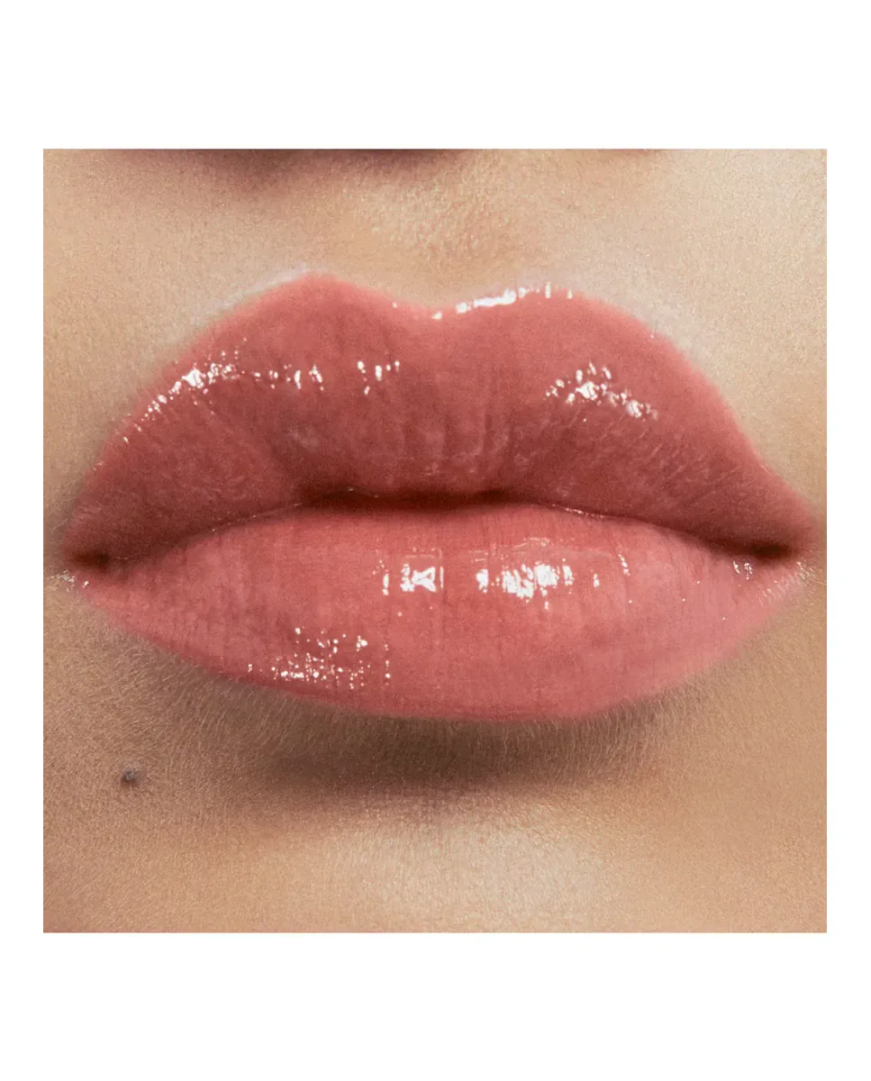Помада для губ с эффектом влажного блеска Loveshine Yves Saint Laurent, 204 Melted Honey — фото 4