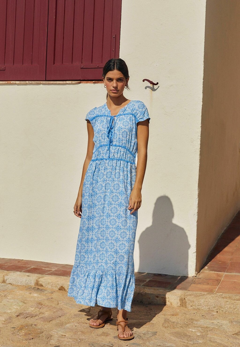 

Длинное платье Short Sleeve Regular Fit Next, цвет blue tile print, Синий, Длинное платье Short Sleeve Regular Fit Next, цвет blue tile print