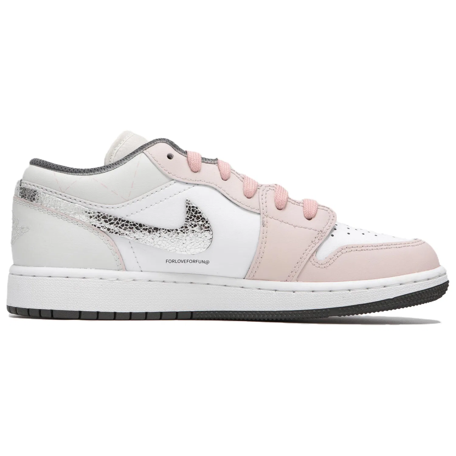 Кроссовки баскетбольные ретро Jordan Air 1 Low бело-розовые — фото 3