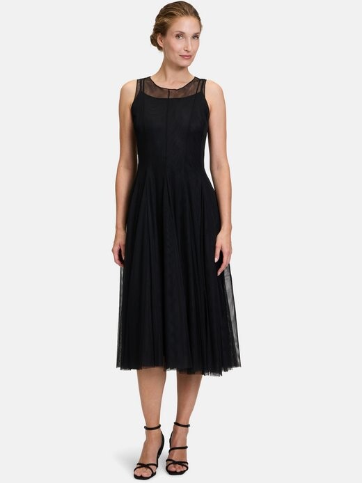 

Коктейльное платье Vera Mont, черный