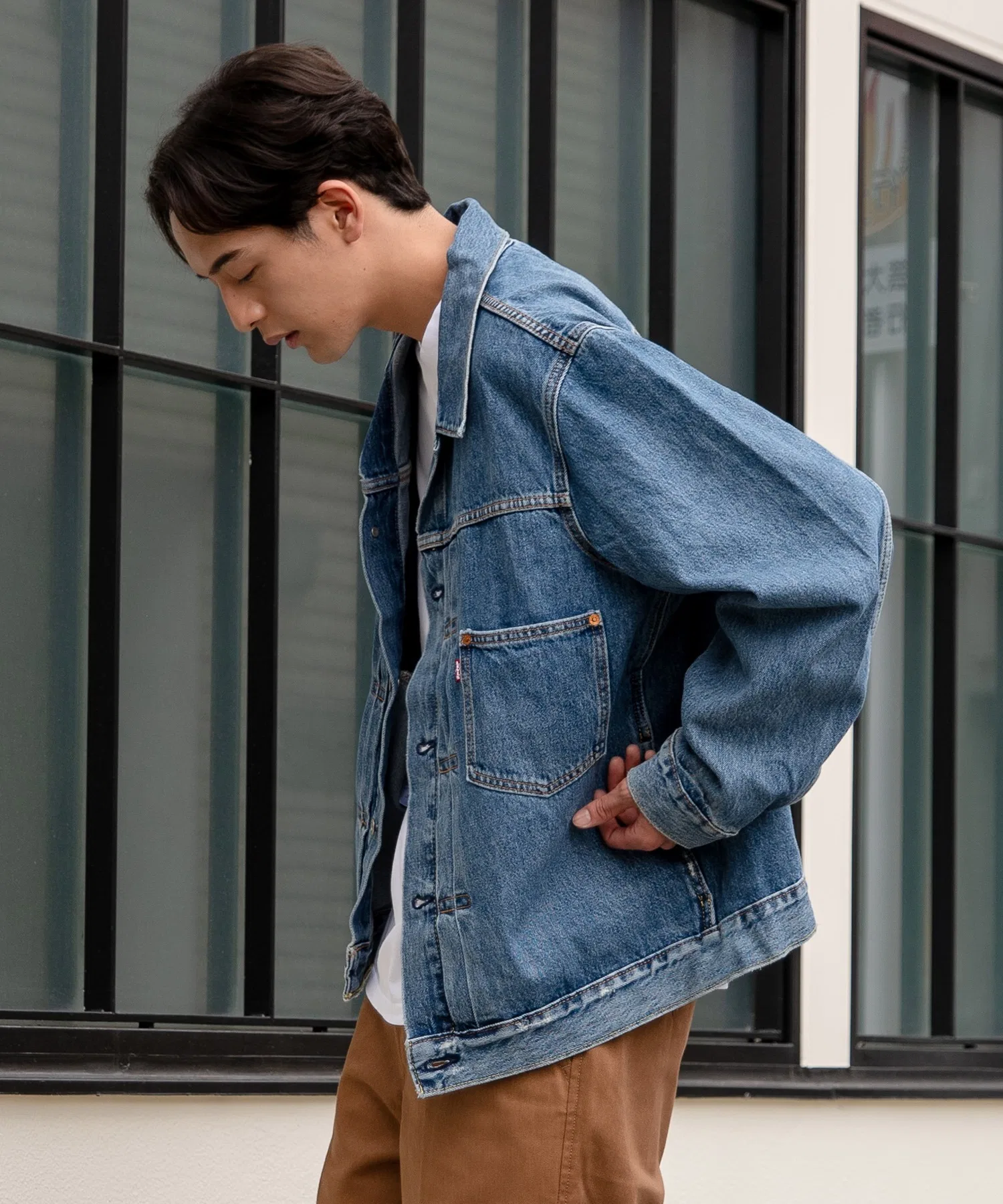 Джинсовая куртка Levi's TYPE I, цвет «средний индиго, с эффектом потертости». — фото 3