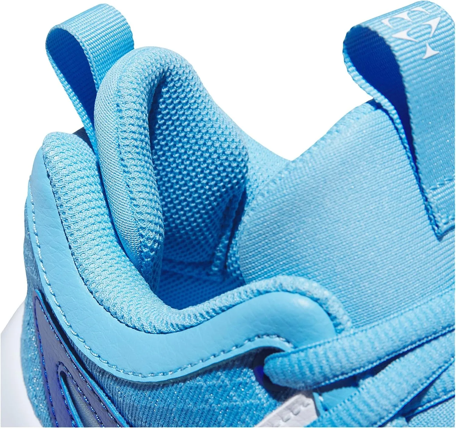 Кроссовки Adidas Unisex Trae Young Unlimited 2 Low, белый/синий/голубой — фото 2