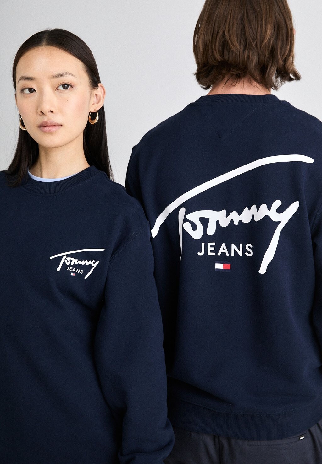 

Свитер Entry Graphic Crew Tommy Hilfiger, тёмно-синий