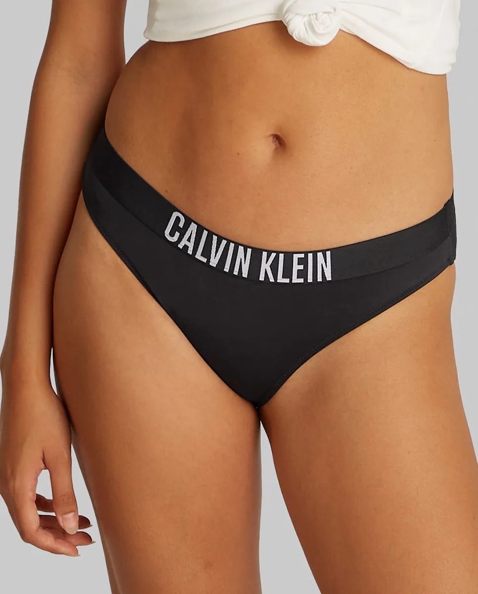 

Классические плавки бикини с логотипом на поясе Calvin Klein, черный