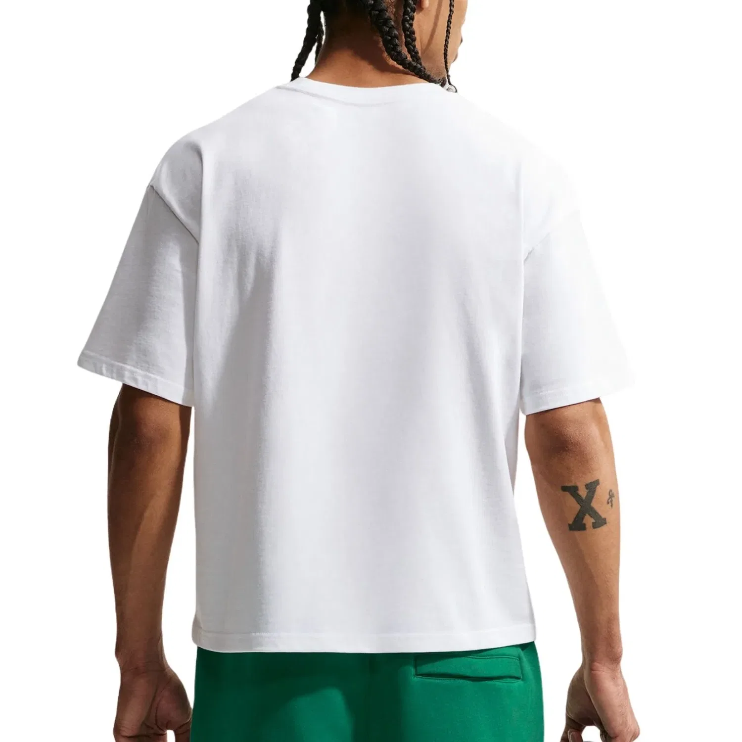 Футболка Nike NSW Boxy Futbol Loose 'White Canary Lt Photo Blue' IR8961-100, белый — фото 2