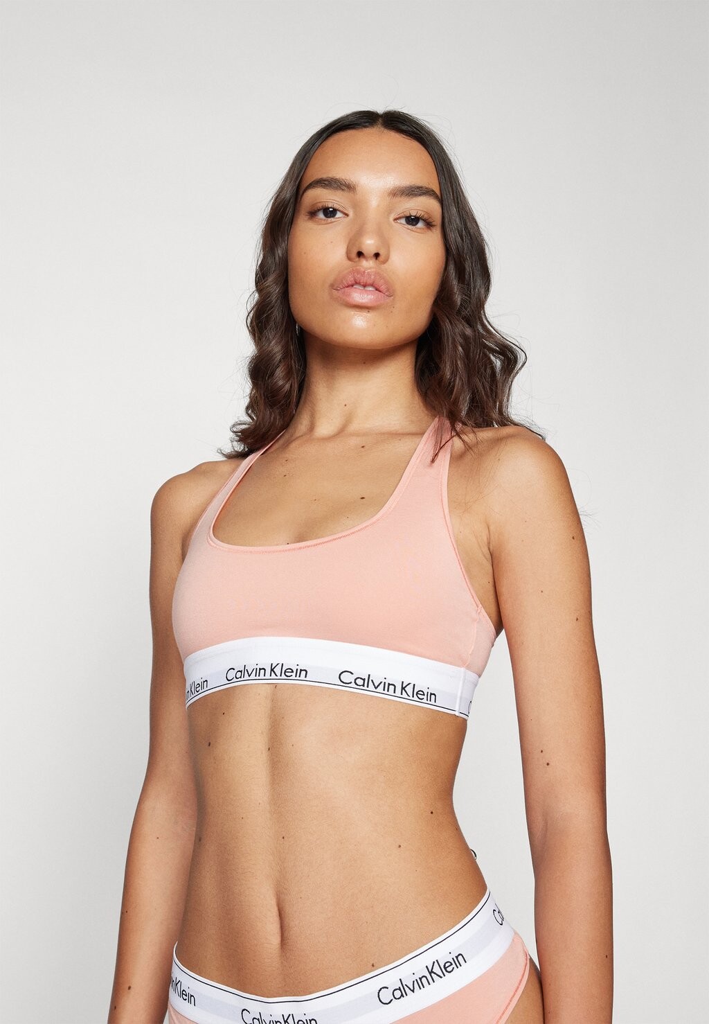 

Удлиненный бюстгальтер Unlined Bralette Calvin Klein, лосось