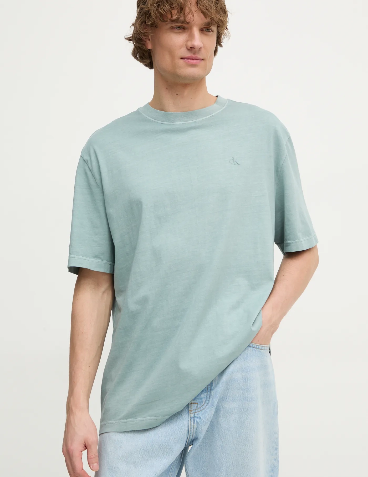 

Хлопковая футболка Calvin Klein Jeans, серый