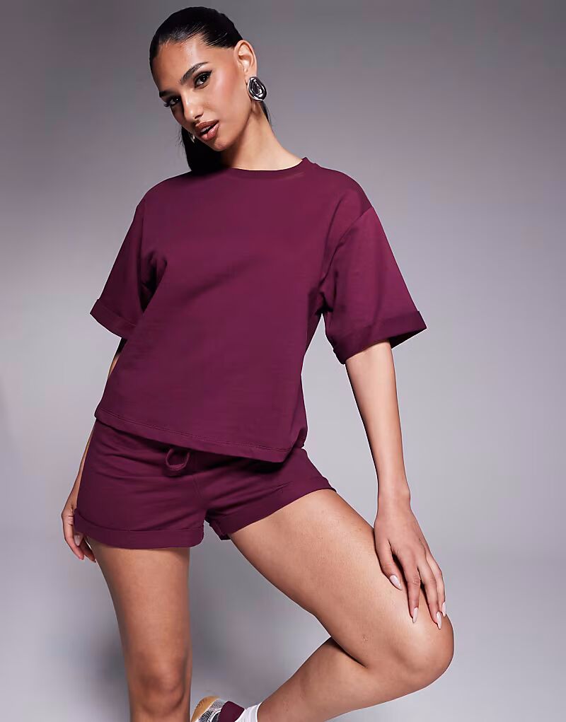 

Футболка-свитшот с короткими рукавами бордового цвета Asos Design