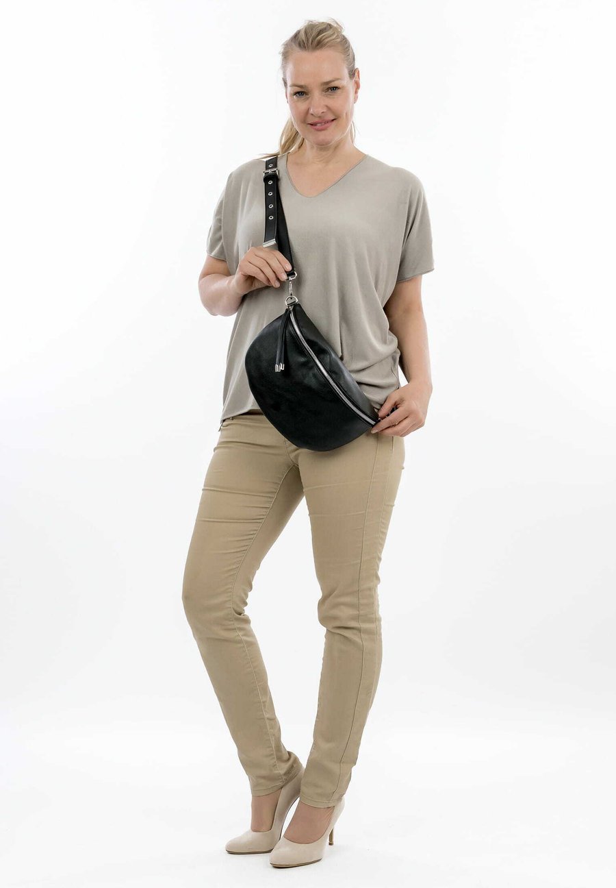 

Сумка кросс-боди SURI FREY UMHÄNGE LORREY, Black