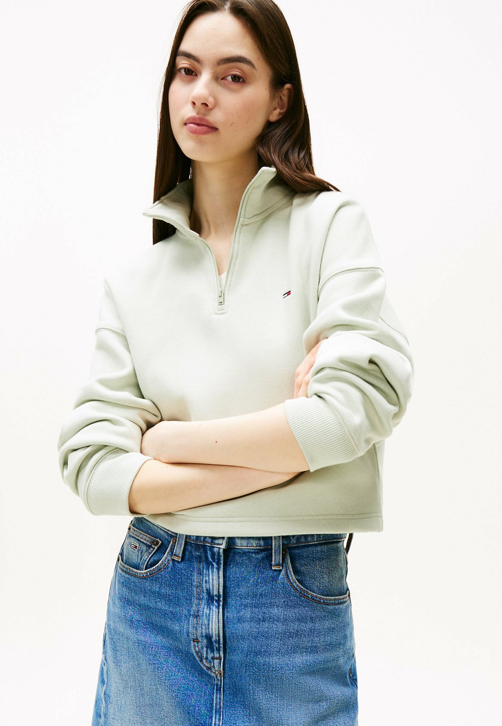 

Толстовка QUARTER-ZIP BOXY CROPPED Tommy Jeans, зеленый