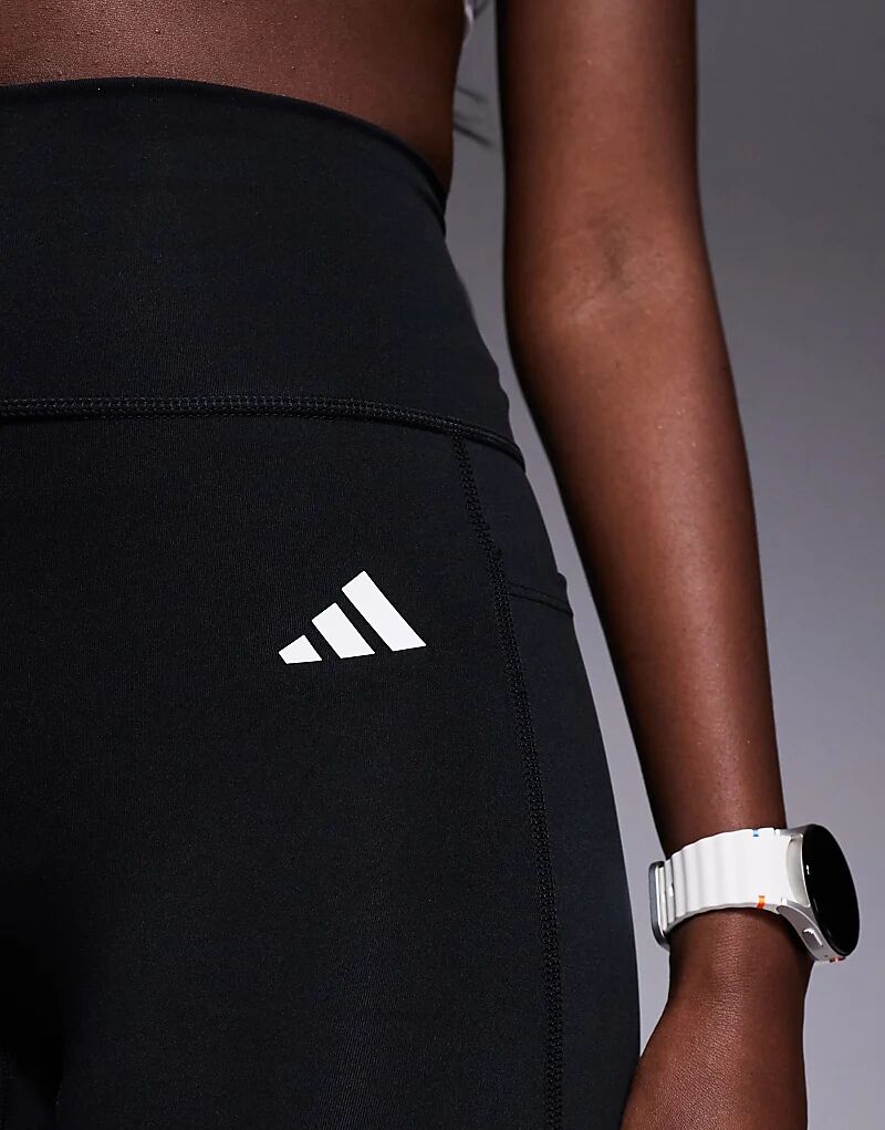 Леггинсы Adidas Training Optime Essentials без швов черного цвета Adidas Performance — фото 4