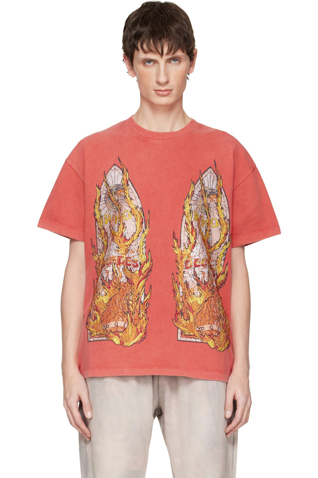 

Who Decides War Футболка с красными стразами и изображением пламени