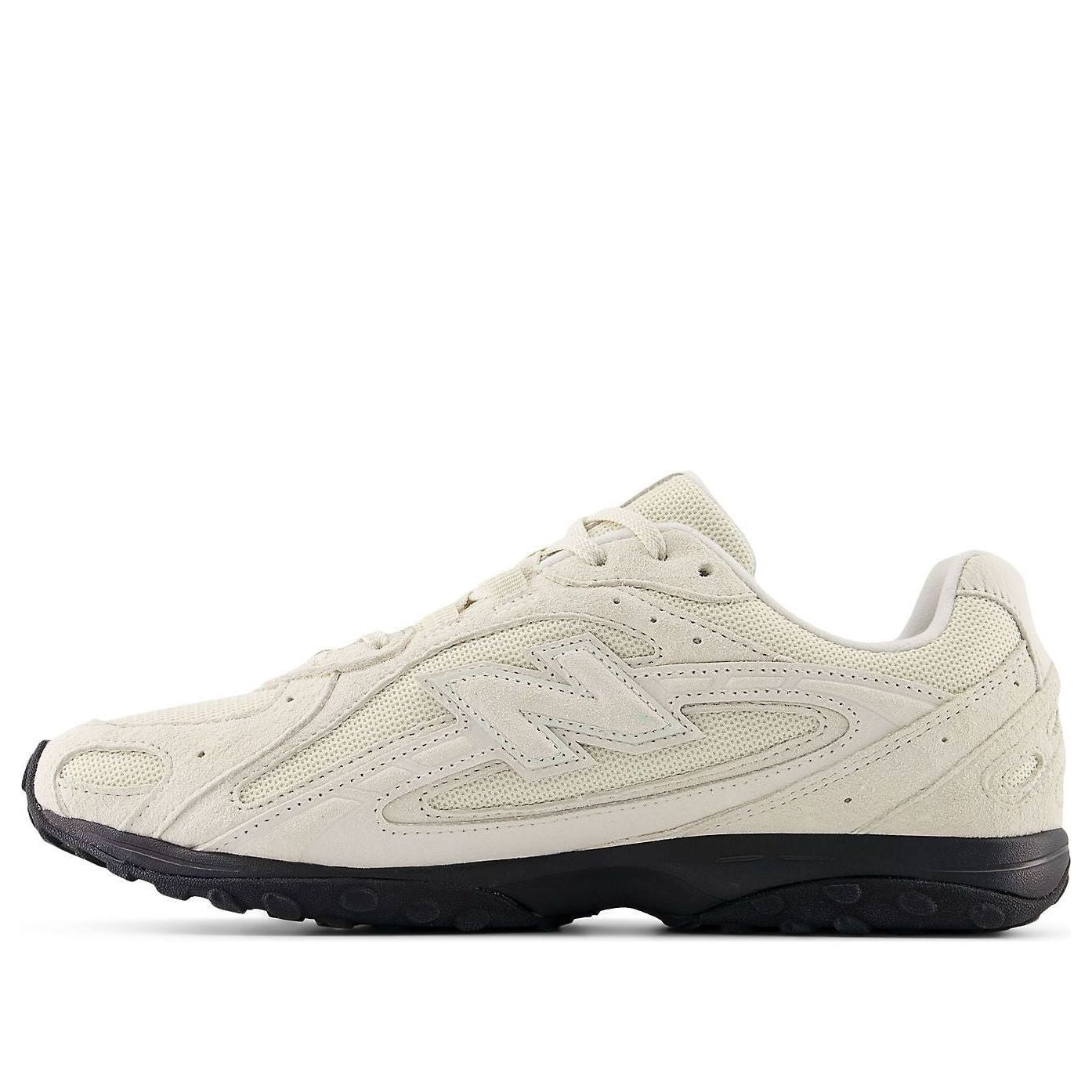 

Кроссовки New Balance 204L Year of the Horse 'White Black'