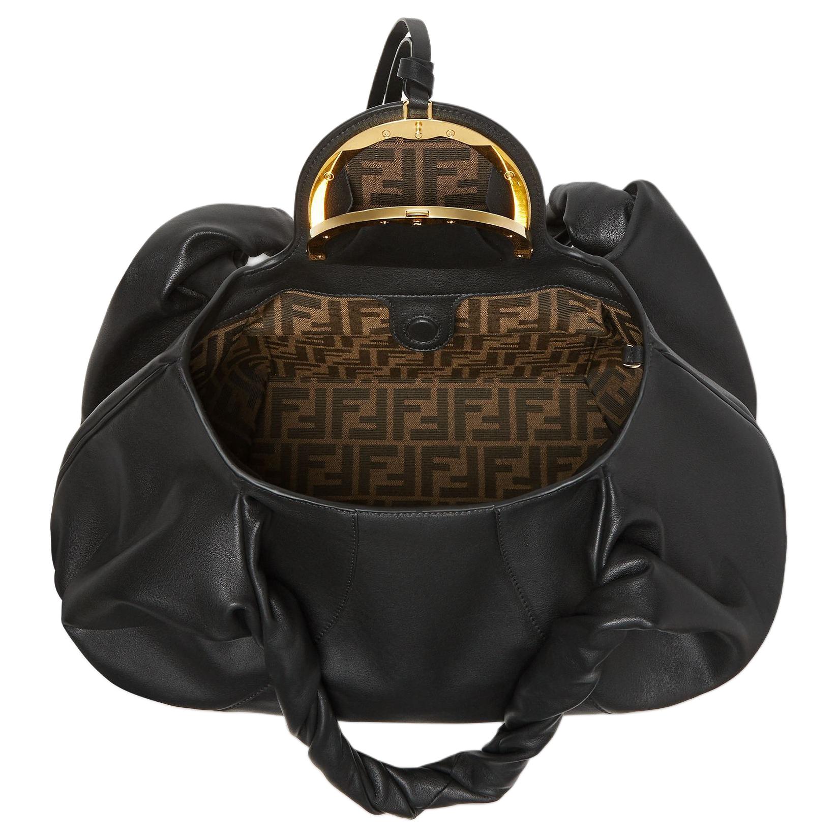 FENDI Женская черная кожаная сумка через плечо с одним ремнем — фото 4