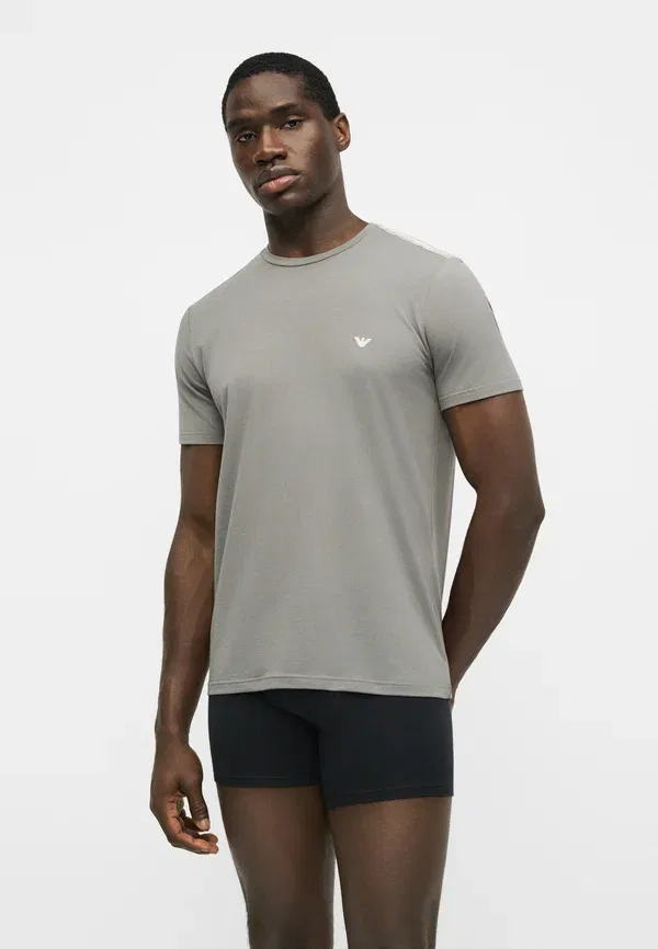 Футболка с круглым вырезом Emporio Armani Megalogo crew neck undershirt, черный — фото 4