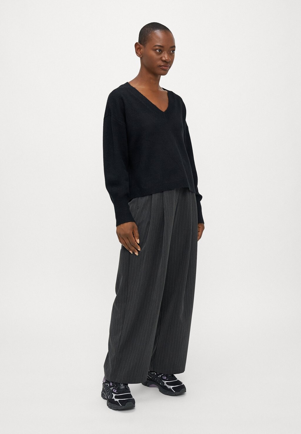 

Джемпер VMJUPITER V NECK Vero Moda Petite, черный