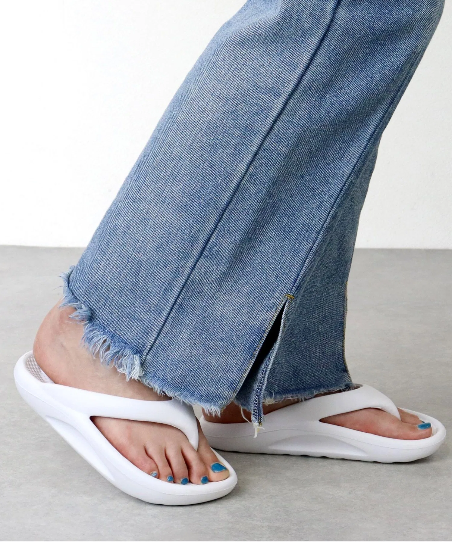 Унисекс сандалии AAA+ Recovery Thong Sandals