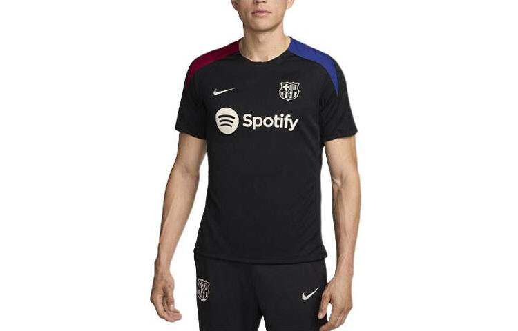 

Футбольная майка мужская черная Nike, черный