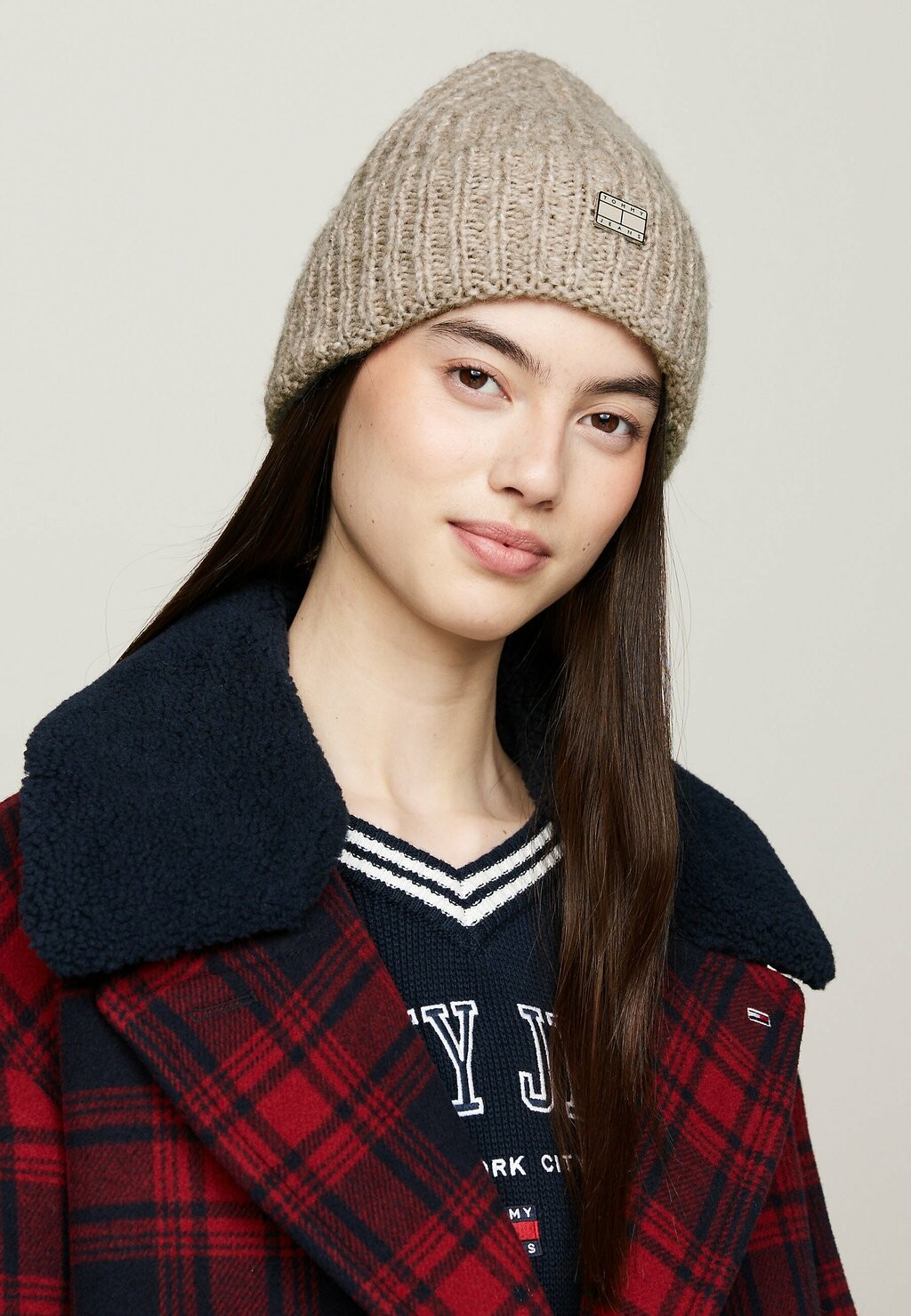 

Шапка CITY CHUNKY Tommy Jeans, бежевый