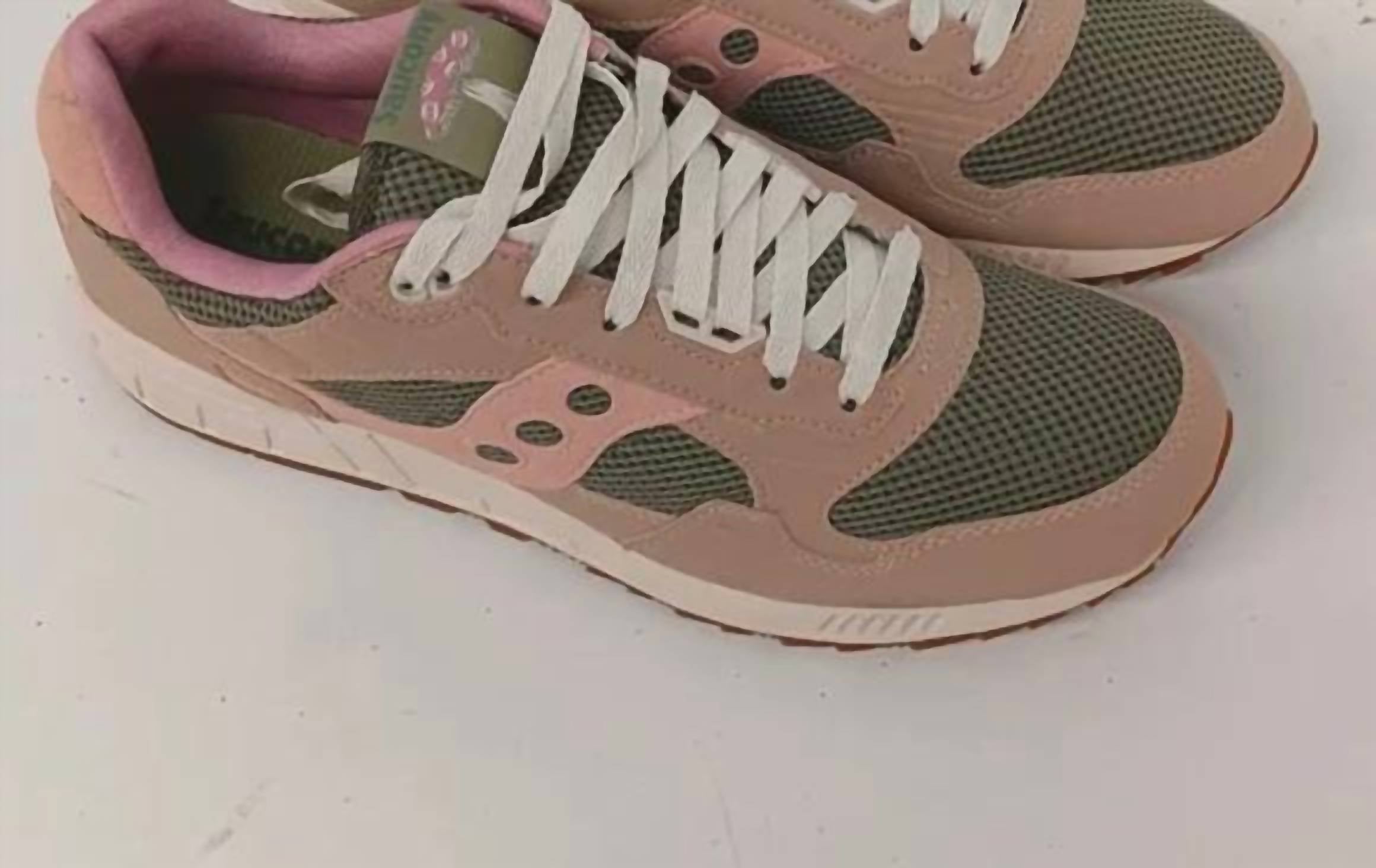 Женские кроссовки Shadow 5000 Mushroom низкие в бежево-оливковом цвете SAUCONY