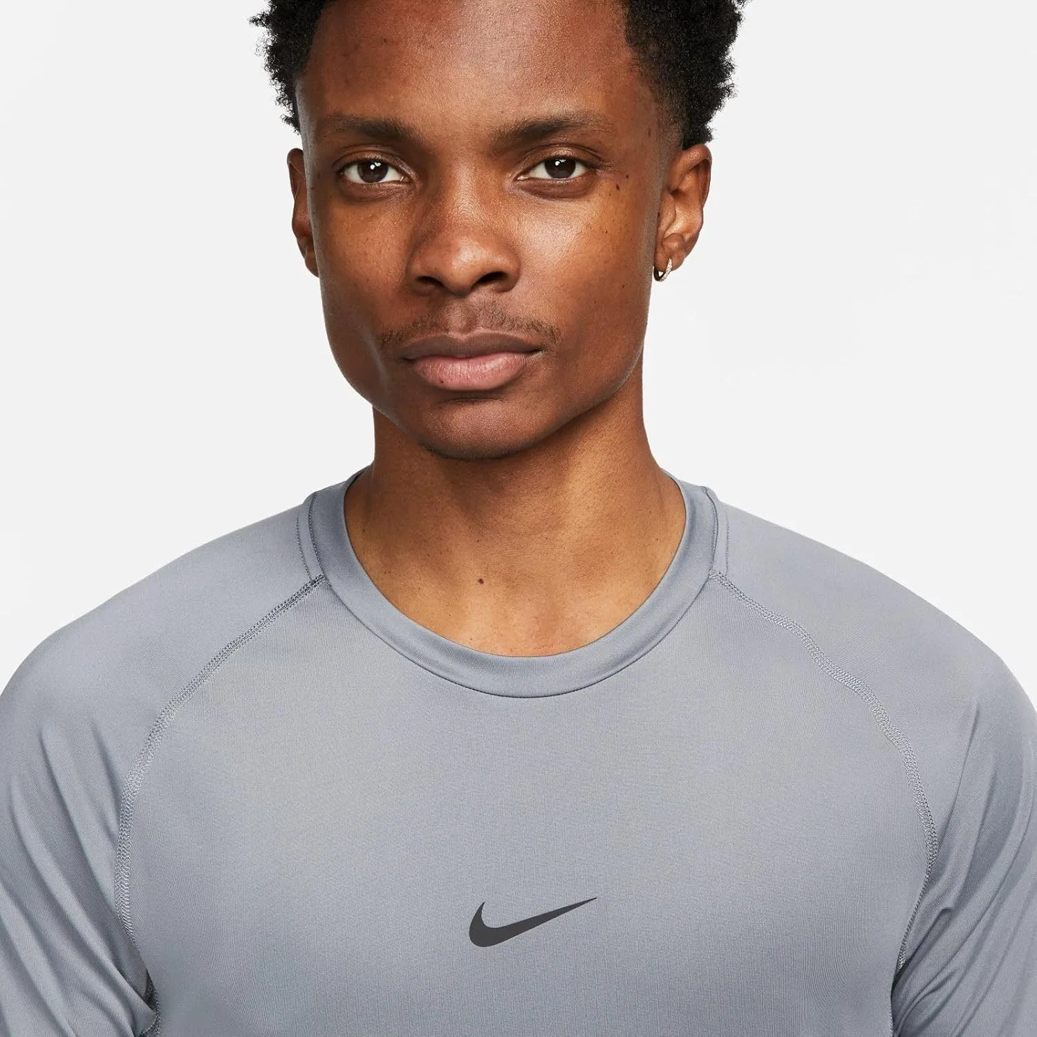 Футболка Nike Pro Dri-FIT Slim, цвет Smoke Grey/Black — фото 4