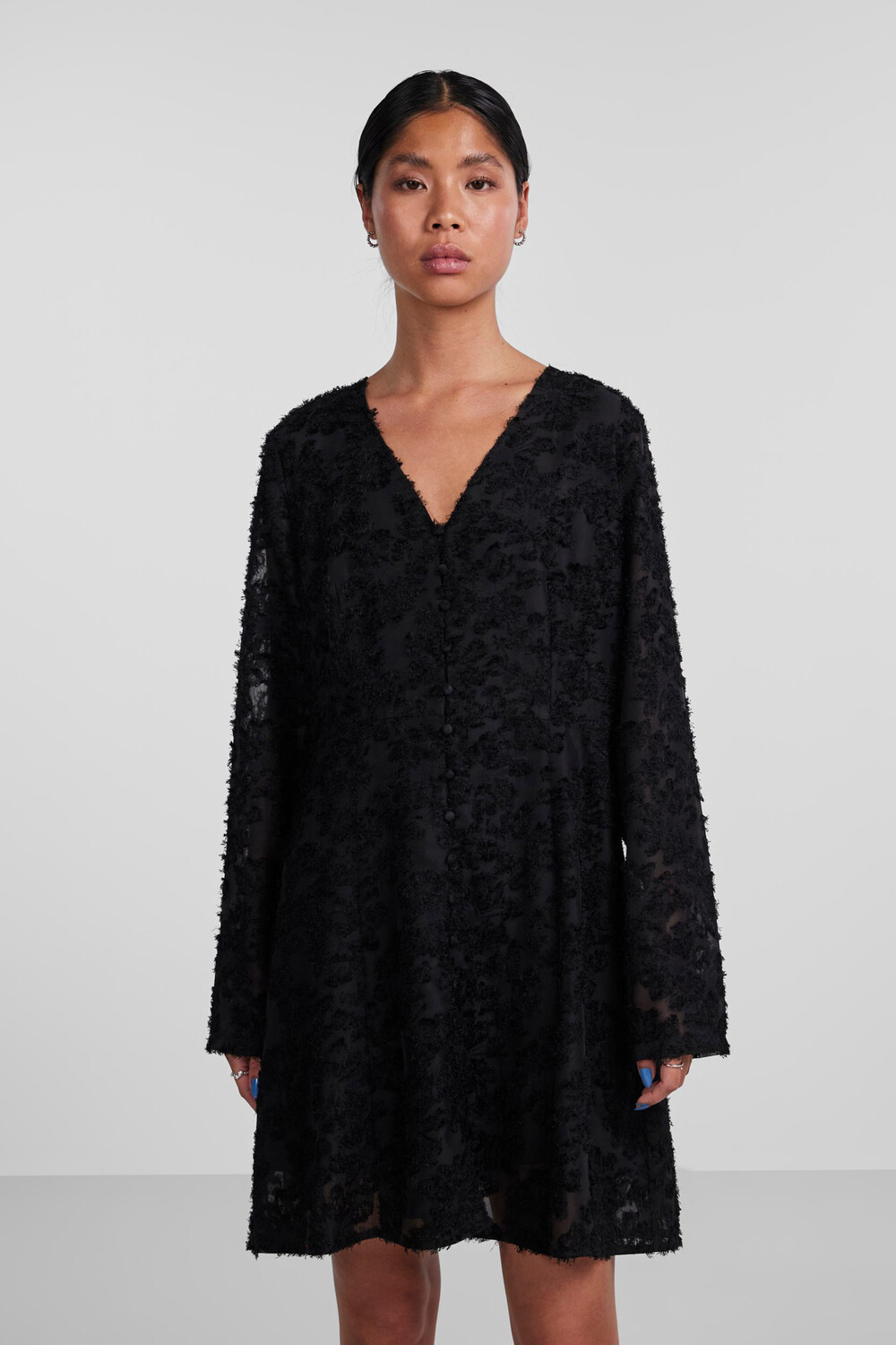 

Короткое платье Pcfına Ls PIECES, черный