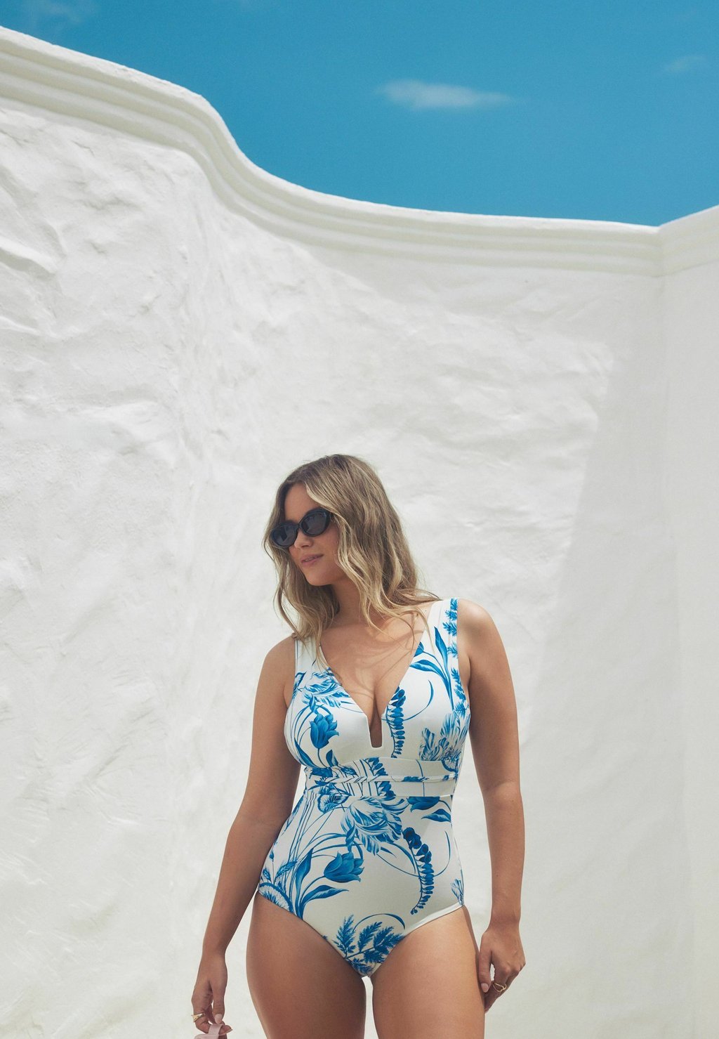 

Купальный костюм SPOT PLUNGE Next, белый