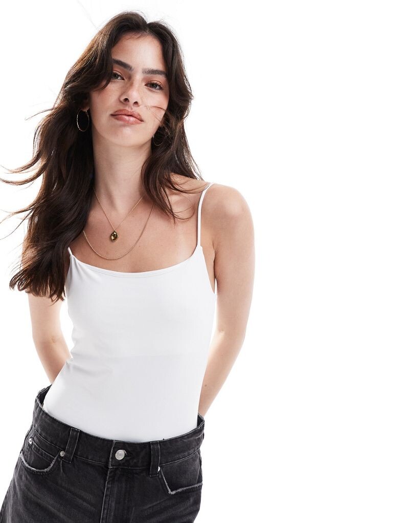 

Pull&Bear – Белое боди на бретелях из полиамида