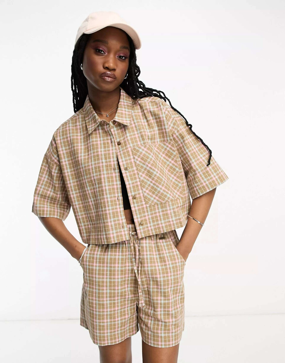 

Летняя укороченная льняная рубашка в клетку Barbour x ASOS