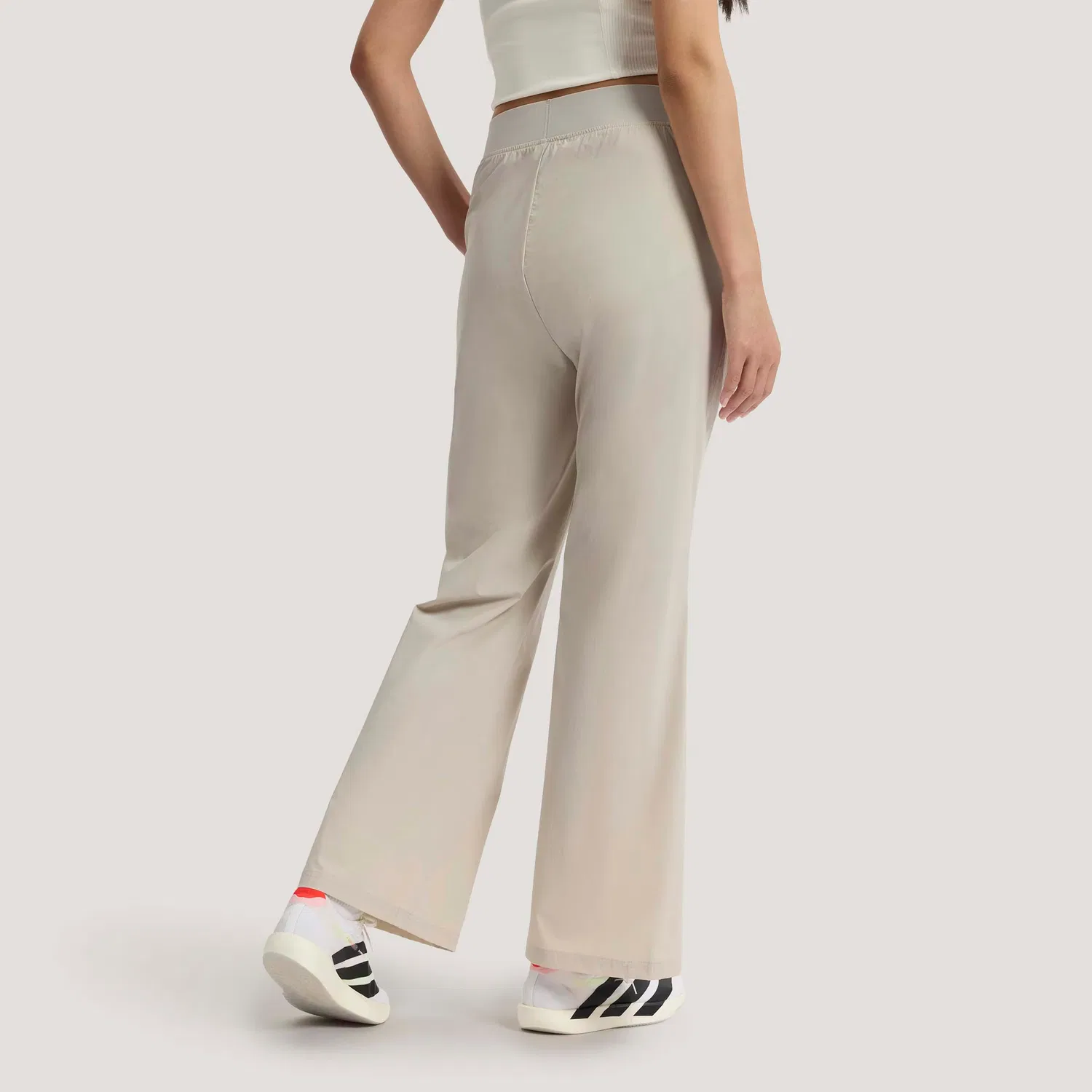 Брюки женские casual SOFT LUX FLARED LEG PANT Adidas, Miracle Bauxite Brown/Light Brown — фото 4