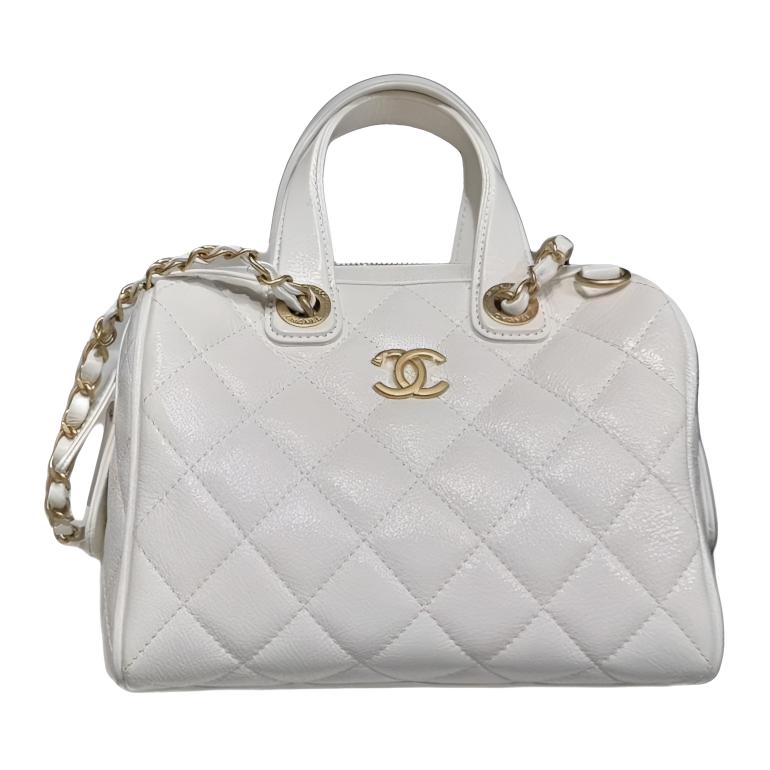 

CHANEL Кожаная женская сумка боулинг через плечо белая